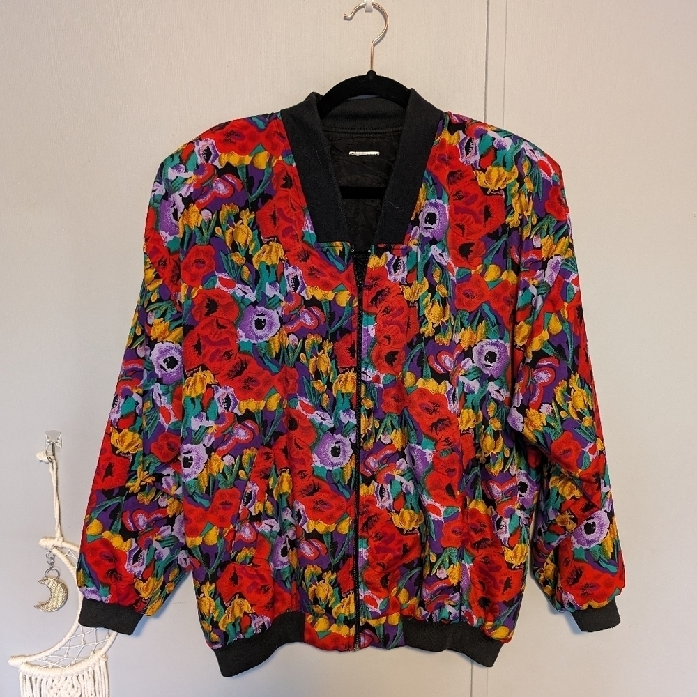 🔥 Vintage Floral Bomber Jacket